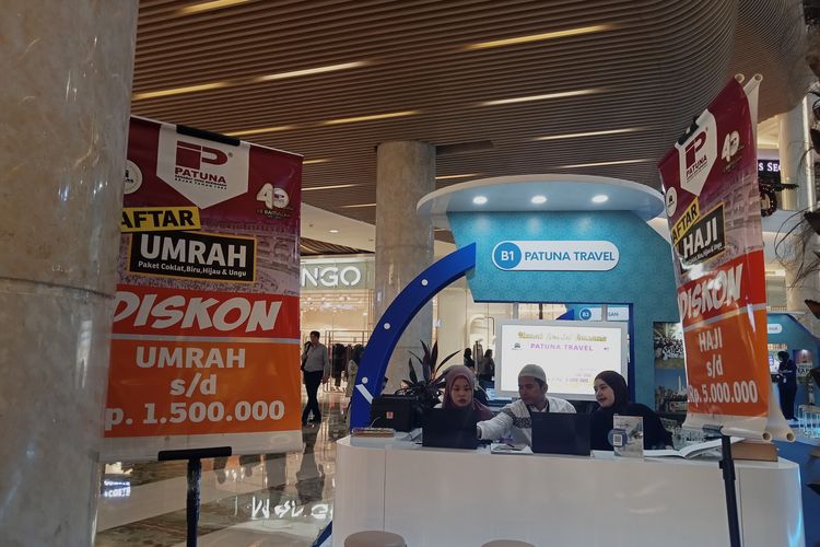 Garuda Indonesia Umrah Travel Fair 2023 di Main Atrium, Mall Kota Kasablanka, Jumat (8/12/2023). 