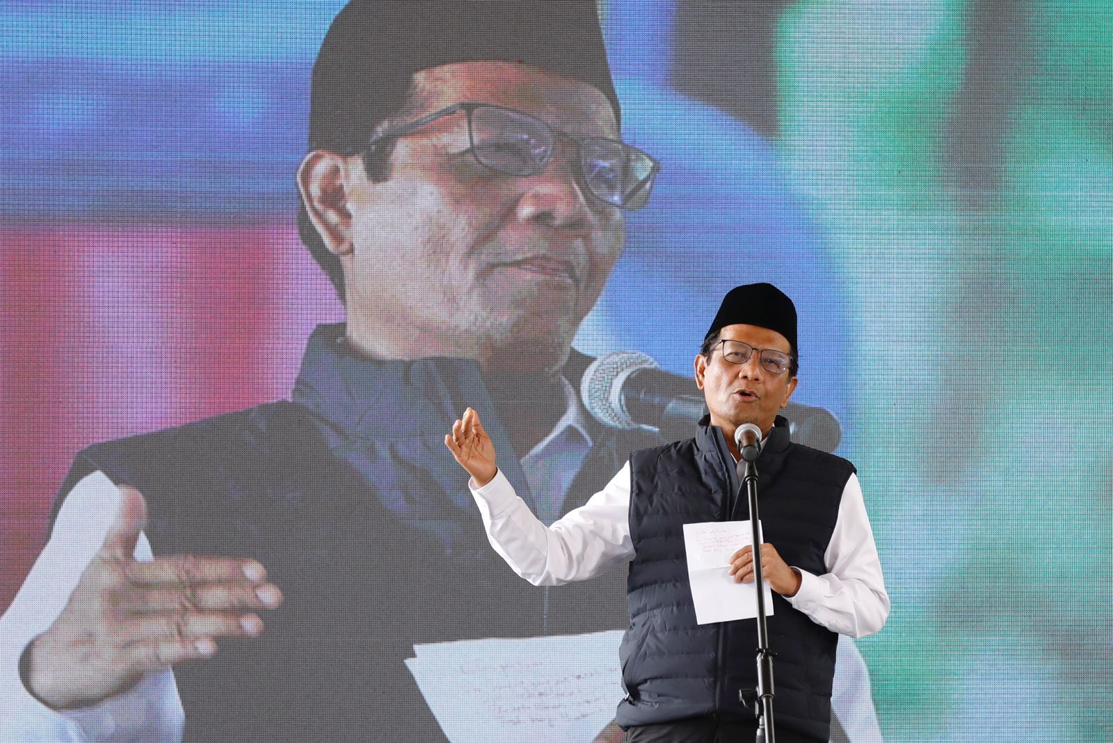 Kampanye di Aceh, Mahfud Promosikan Program untuk Guru Ngaji 