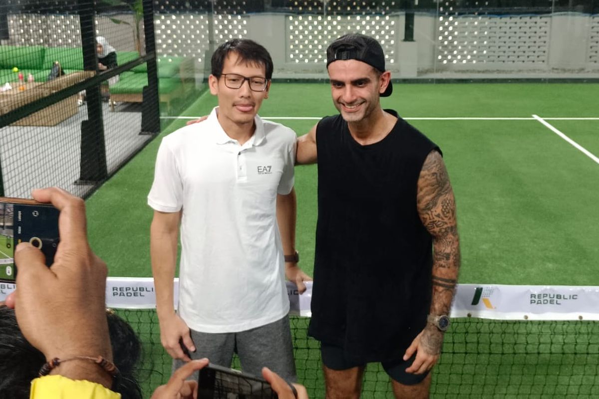 Wakil Ketua Umum PB Padel Indonesia, Akash Nathani (kanan), optimistis timnas padel Indonesia bersinar di Kejuaraan Asia.