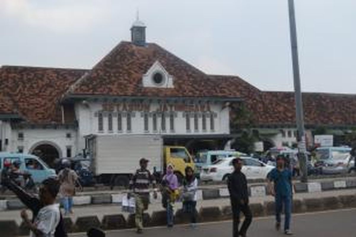 Stasiun Jatinegara, Jakarta Timur