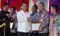 Bantu Turunkan Stunting di Jakarta, PAM Jaya Raih Penghargaan Mitra Terbaik Pemprov DKI Jakarta