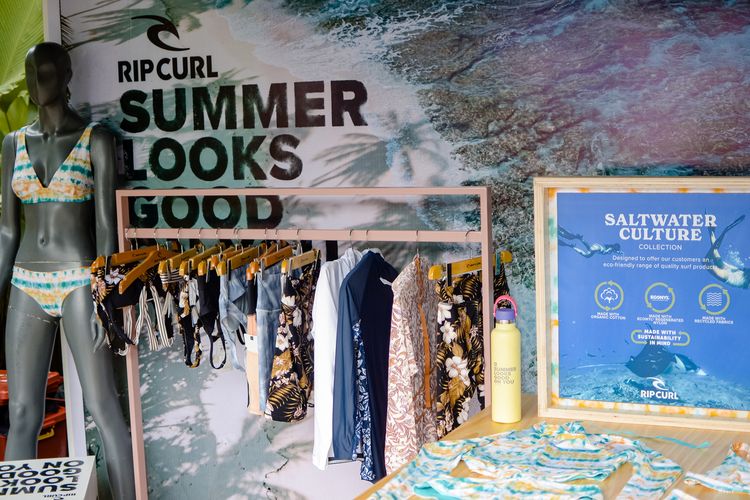 Rip Curl berkolaborasi dengan Women's 10K meluncurkan kampanye Summer Looks Good On You dengan berbagai koleksi terbaru.