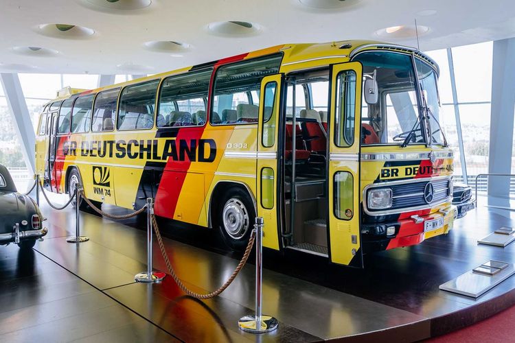 Bus tim Jerman Barat pada Piala Dunia 1974
