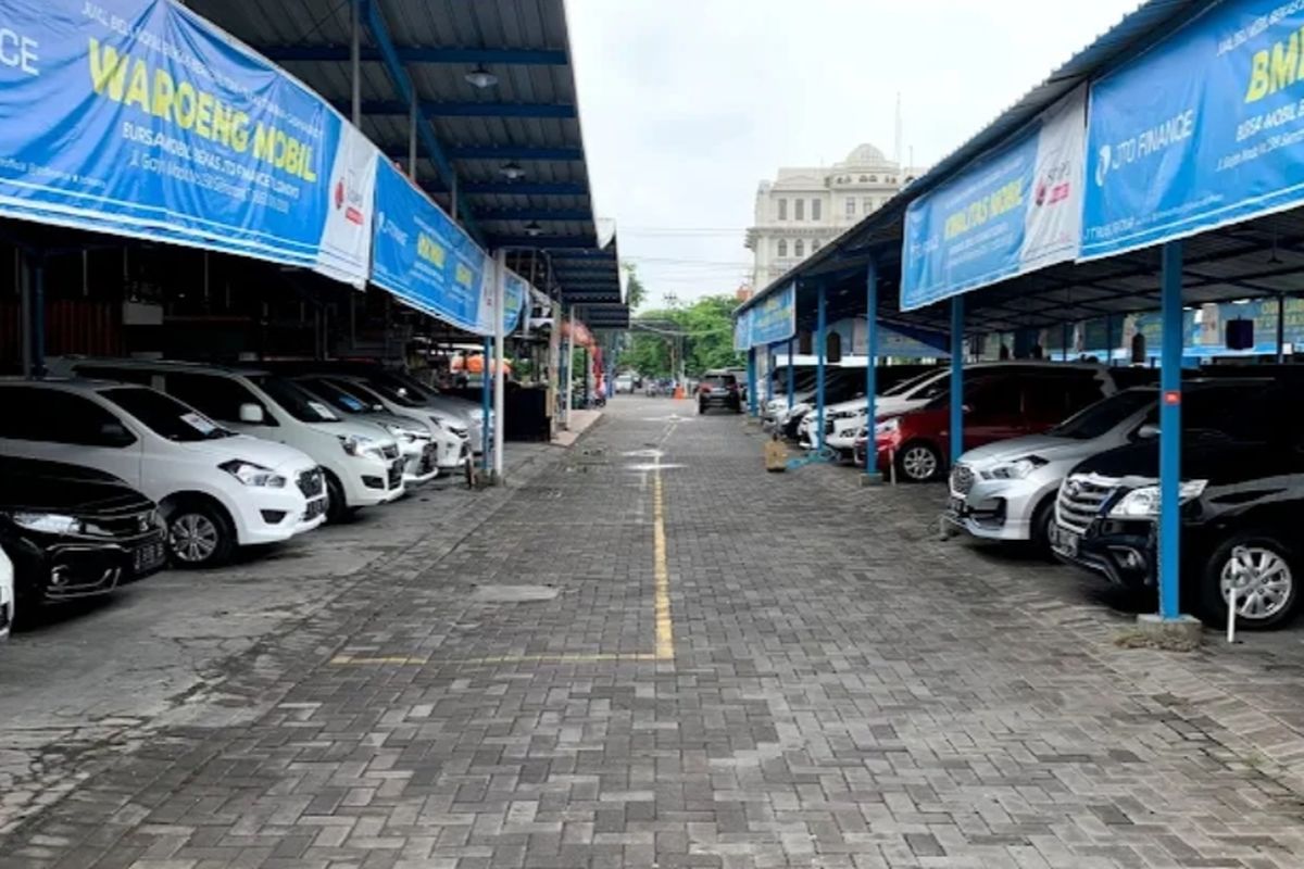 Bursa Mobil Bekas Telomoyo (BMB) Semarang
