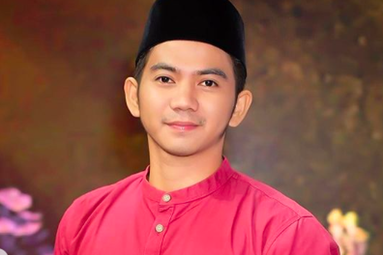 Penyanyi dangdut Rizki DA