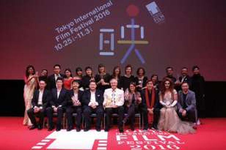 Para pemenang penghargaan Festival Film Internasional Tokyo (TIFF) ke-29 diabadikan, Kamis (3/11/2016).