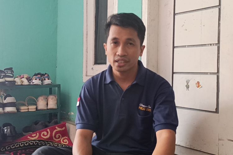 Syarifudin, Kepala Dusun Petak Daye I, Desa Beraim, Praya Tengah, Lombok Tengah, Nusa Tenggara Barat (NTB) saat diwawancara terkait kasus pernikahan anak,