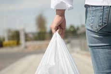 Pakai dan Sediakan Kantong Plastik di DKI Didenda Rp 5 Juta-Rp 25 Juta