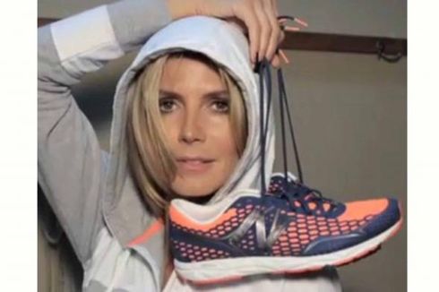 Heidi Klum Desain Baju Olahraga New Balance