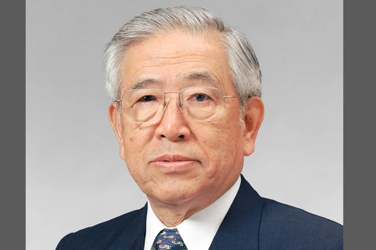 Mantan Presiden Direktur Toyota Motor Corporation (TMC) Shoichiro Toyoda tutup usia pada usia 97 tahun. 