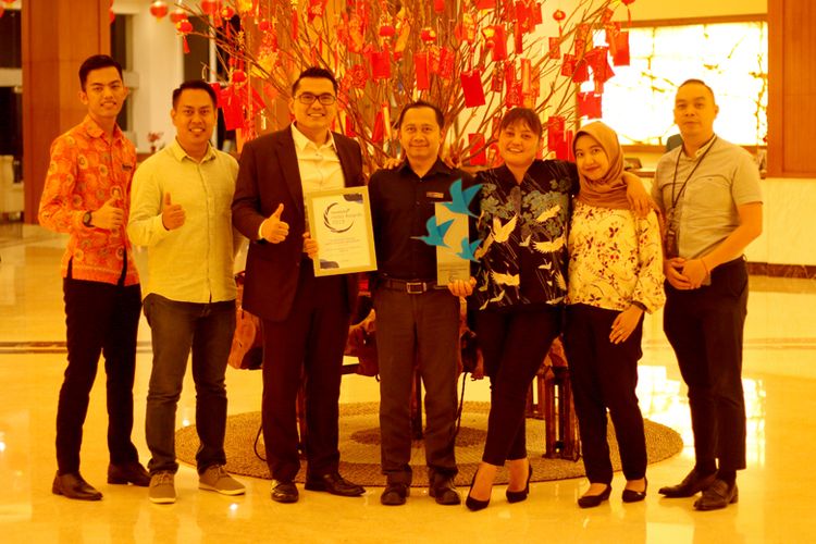 Le Eminence Hotel saat mendapatkan penghargaan kebersihan terbaik se-Jawa Barat