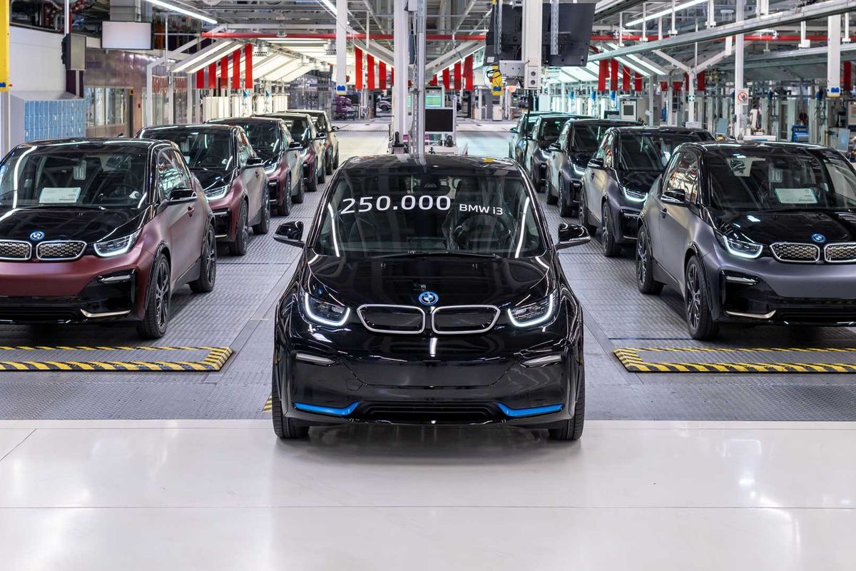 Mobil listrik BMW i3 HomeRun Edition tersedia hanya 10 unit dan menjadi unit terakhir dari model tersebut