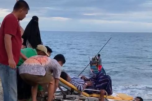 Kisah Heroik Bidan Awanti, 50 Kali Bantu Kelahiran Pasien dari Atas Perahu di Tengah Laut