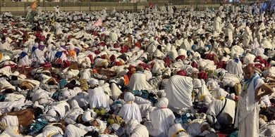 Haji di Bawah Bayang Perang: Dari Ritual Spritual Menuju Gerakan Pencerahan