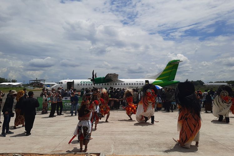 Pesawat Citilink mendarat mulus di Bandara Ngloram, Jumat (26/11/2021)