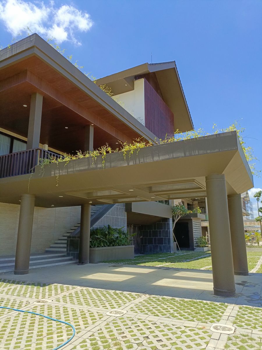 Carport dan eksterior Rumah Tapak Jabatan Menteri (RTJM