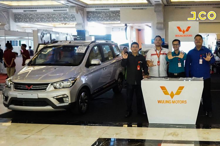 Wuling Confero dipamerkan di Main Atrium Jogja City Mall mulai tanggal 12 hingga 19 September 2017.