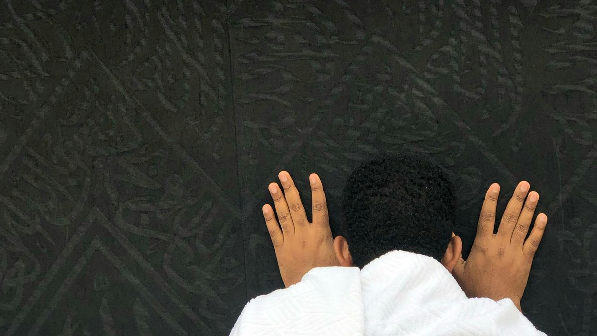 Apa Itu Multazam? Lokasi, Keutamaan, dan Amalan Doa Mustajab