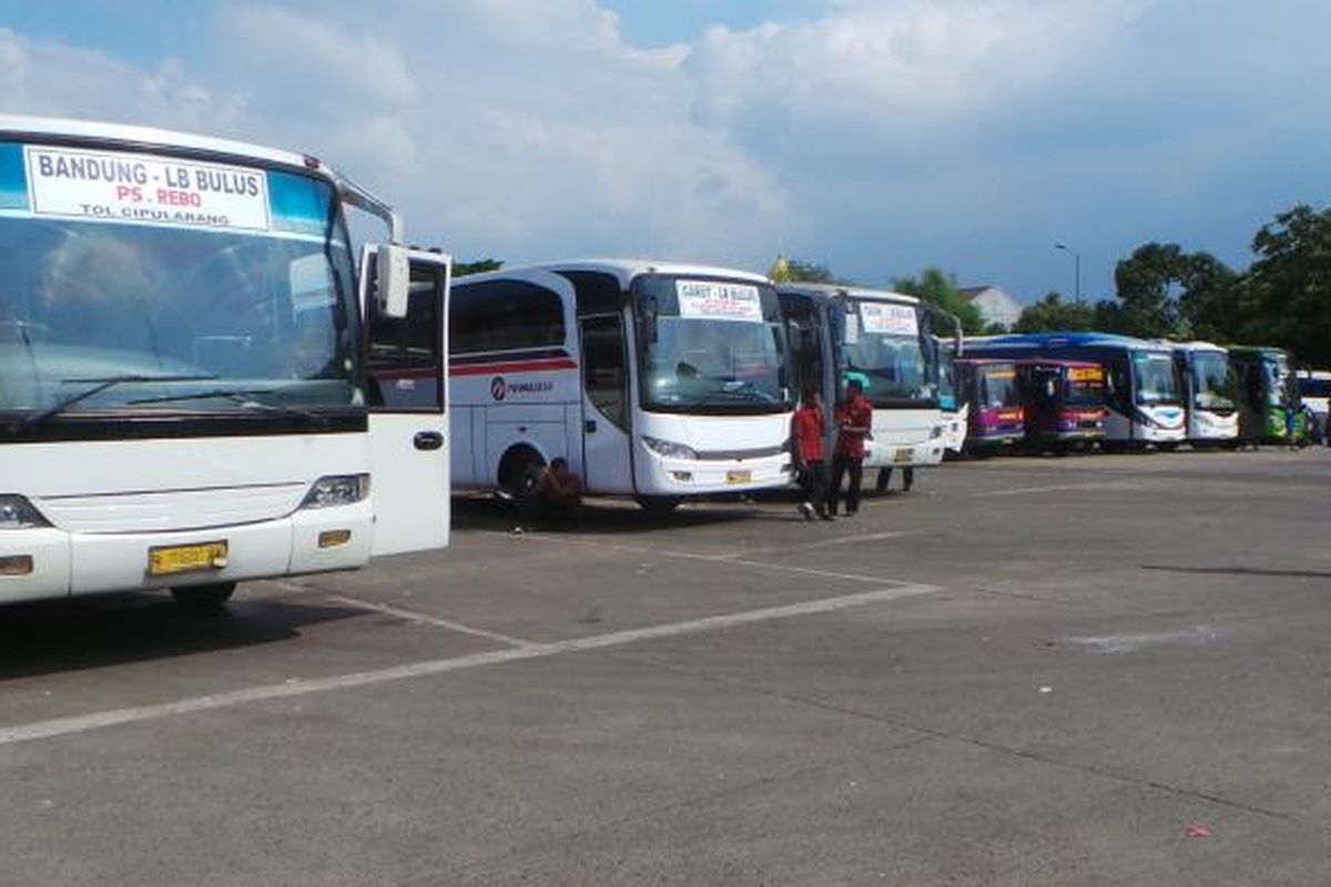 Terminal Lebak Bulus Jakarta Selatan. 