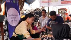 DMC Dompet Dhuafa Salurkan Bantuan untuk Korban Banjir dan Longsor di Manado