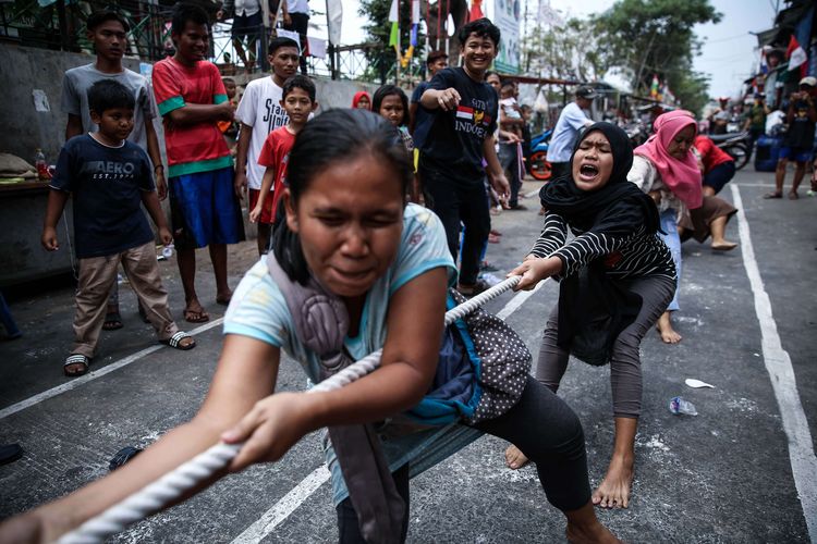 Hasil gambar untuk lomba tarik tambang