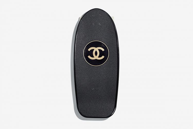 Papan skate Chanel