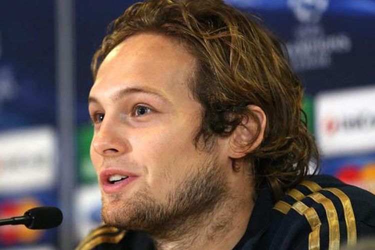 Daley Blind ketika menghadiri konferensi pers sebelum menjalani laga di Liga Champions, Rabu (24/4/2019)