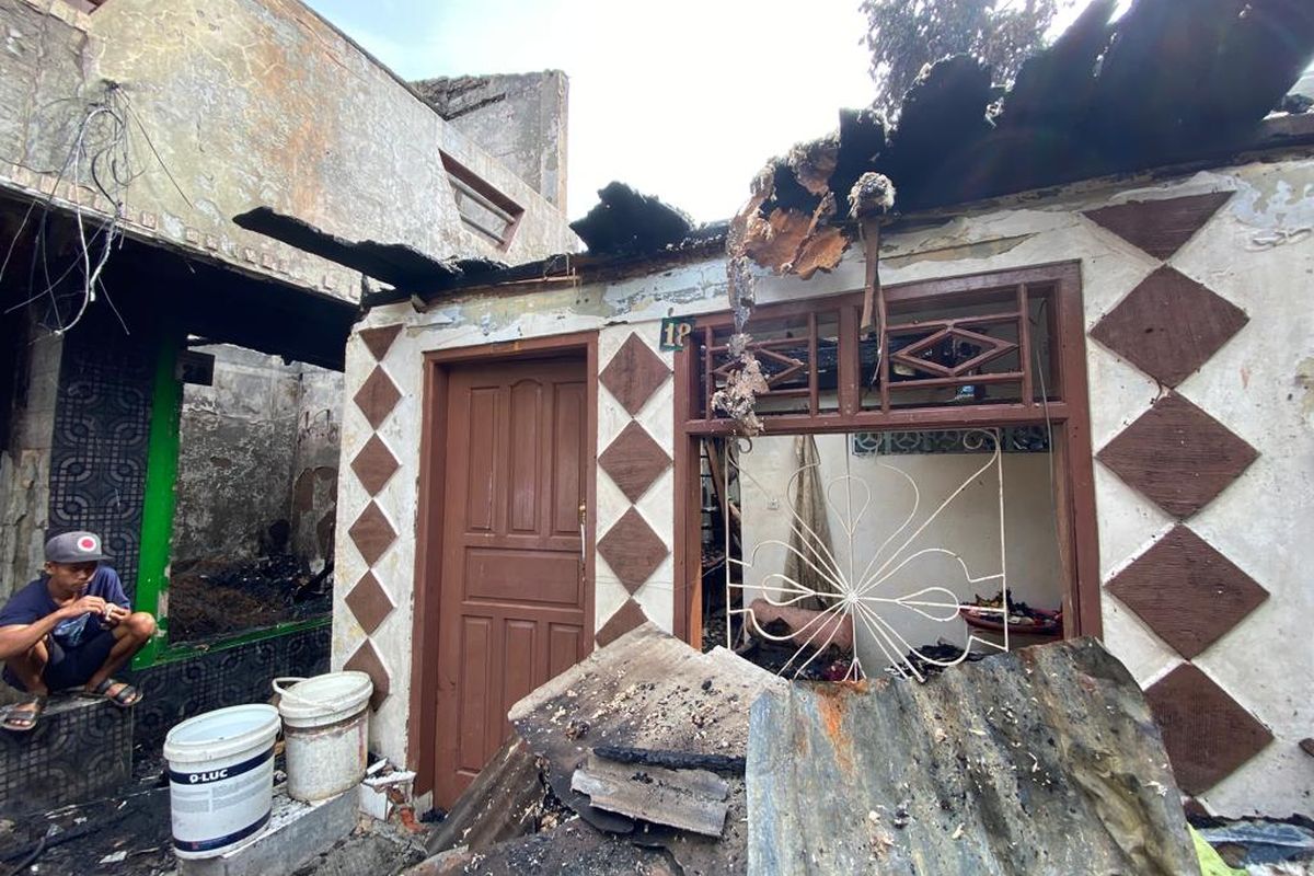 Kebakaran melanda lima rumah di Pejagalan, Penjaringan, Jajarta Utara, Senin (23/1/2023). Terkini, rumah-rumah itu hangus dilalap si jago merah. 