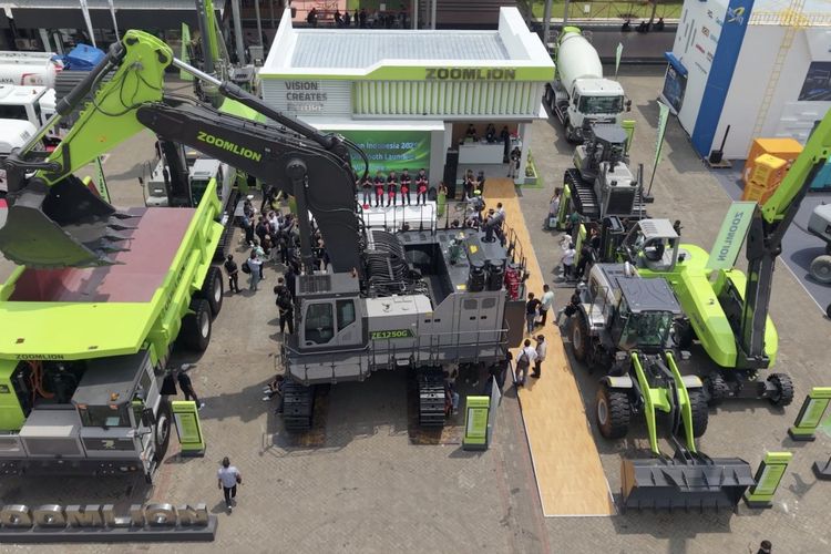 Produsen alat berat asal China, Zoomlion memamerkan lebih dari 20 model terbaru yang mencakup enam kategori utama, mulai dari excavator, mobile crane, mesin beton, hingga mesin fondasi di Pameran Mesin Konstruksi Internasional Indonesia serta Mining and Construction Indonesia 2025.