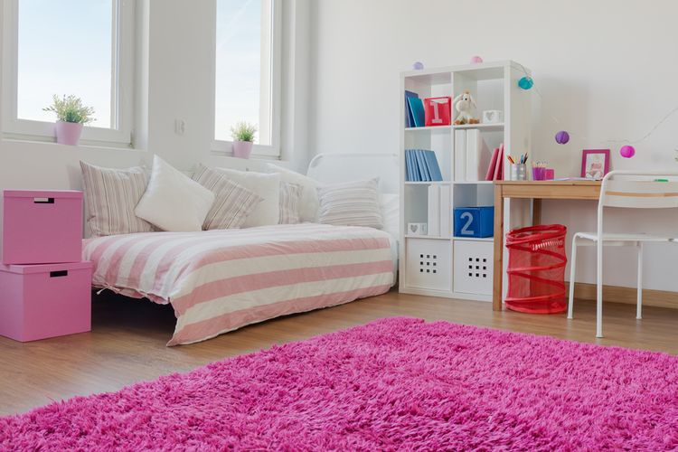 Ilustrasi karpet warna pink. 