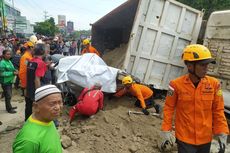 Kecelakaan Maut Truk Pembawa Tanah di Semarang, 2 Orang Tewas, 1 Lainnya Masih Terjepit