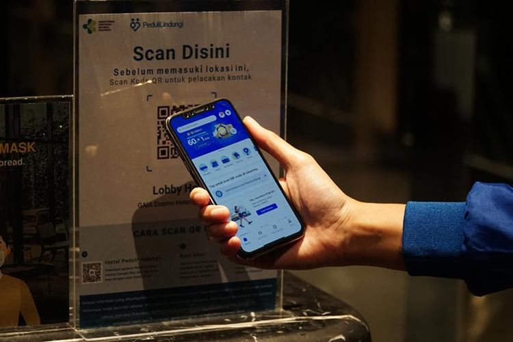  Aplikasi tiket.com telah terhubung dengan fitur Safe Entrance via PeduliLindungi. 