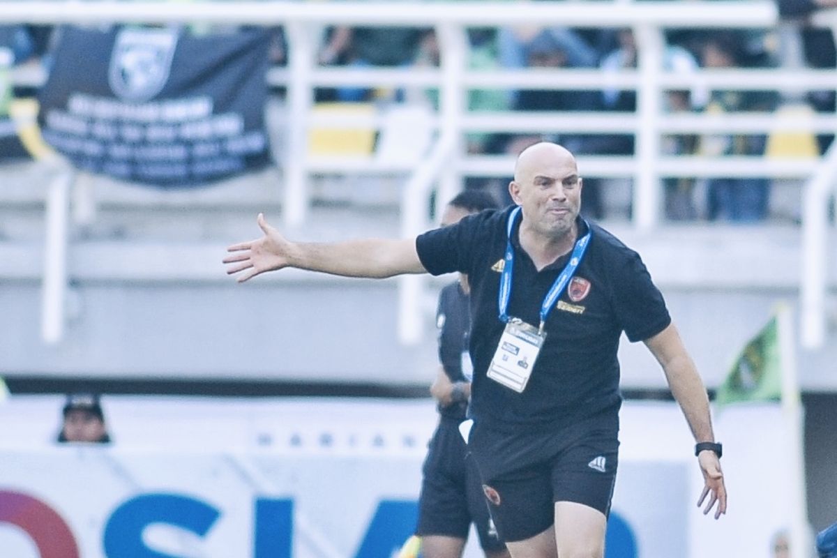 Pelatih PSM Makassar Bernardo Tavares.