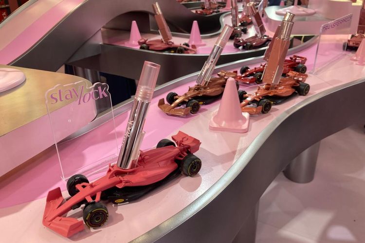 Wardah Lip Paddock di The Crystal, Senayan City, Jakarta, Kamis (14/5/2026).