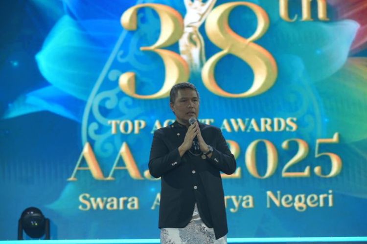 Ketua Dewan Pengurus AAJI Budi Tampubolon memberikan apresiasi setinggi-tingginya kepada seluruh tenaga pemasar.