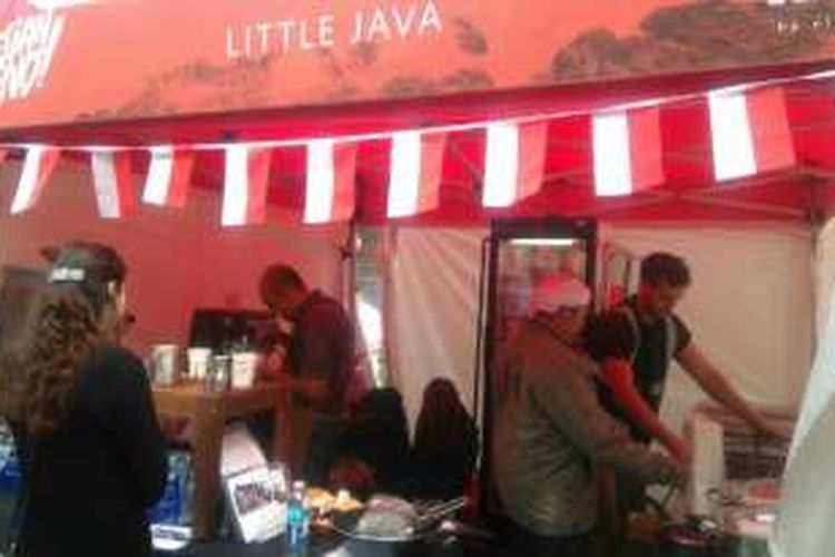 Kedai kopi Little Java di Indonesia Weekend, London.