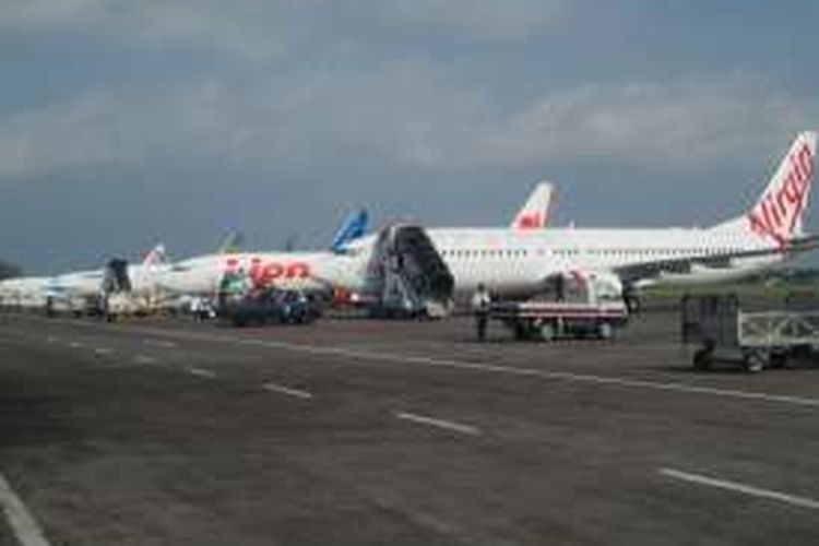 Sejumlah penerbangan tujuan Bandara Juanda, Sidoarjo, Jawa Timur, dialihkan ke Bandara Ngurah Rai, Bali, Sabtu (20/2/2016) siang. Pengalihan itu sebagai dampak penutupan sementara Bandara Juanda akibat pesawat Lion Air JT263 keluar landasan pacu sekitar pukul 12.00 WIB.