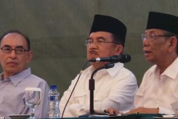 Hasyim Muzadi bersama calon wakil presiden Jusuf Kalla, di Jakarta, Rabu (4/6/2014).