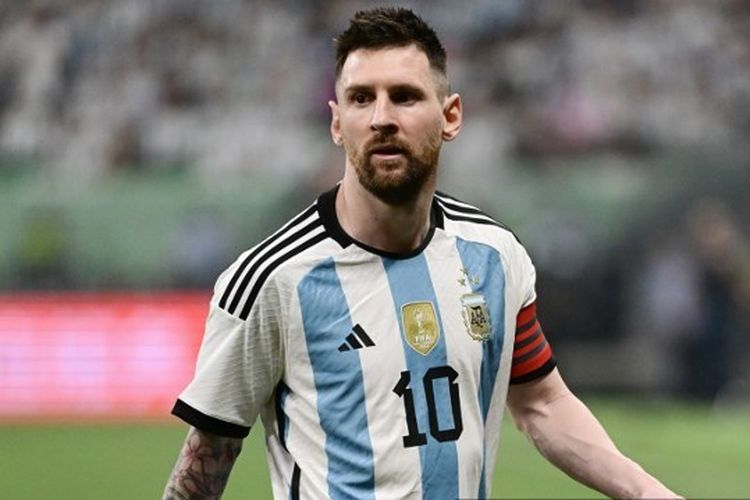 Megabintang sepak bola dunia, Lionel Messi, saat tampil dalam laga Argentina vs Australia di Beijing China, Kamis (15/6/2023). Terkini, Lionel Messi tengah berulang tahun yang ke-36 pada Sabtu (24/6/2023).