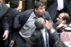 Usai Berdebat Sengit, Anggota Parlemen Jordania Tembakkan AK-47