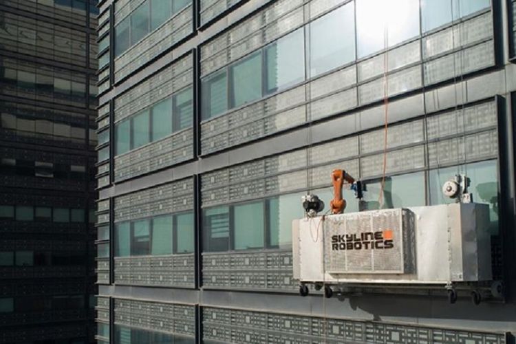 Robot pembersih kaca jendela gedung pencakar langit milik perusahaan Skyline Robotics di Israel. (Instagra/Skyline Robotics)