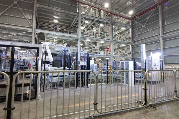 Fasilitas pengemasan di pabrik pengolahan jagung basah Cargill di Pandaan, Pasuruan, Jawa Timur, Kamis (8/9/2022). 