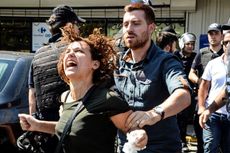 Polisi Turki Bubarkan Demonstrasi Menentang Pemecatan Guru
