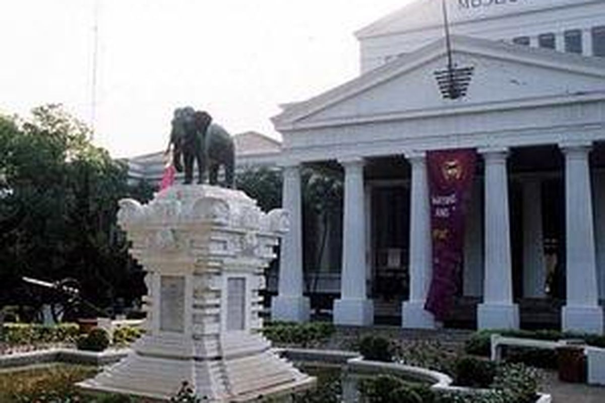 Patung gajah di Museum Nasional