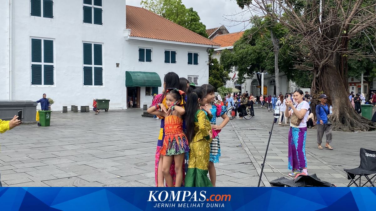 Kota Tua Ramai H+3 Lebaran, Wahana Video 360 Diserbu Pengunjung