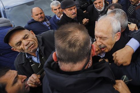 Pemimpin Partai Oposisi Turki Diserang saat Hadiri Pemakaman Tentara