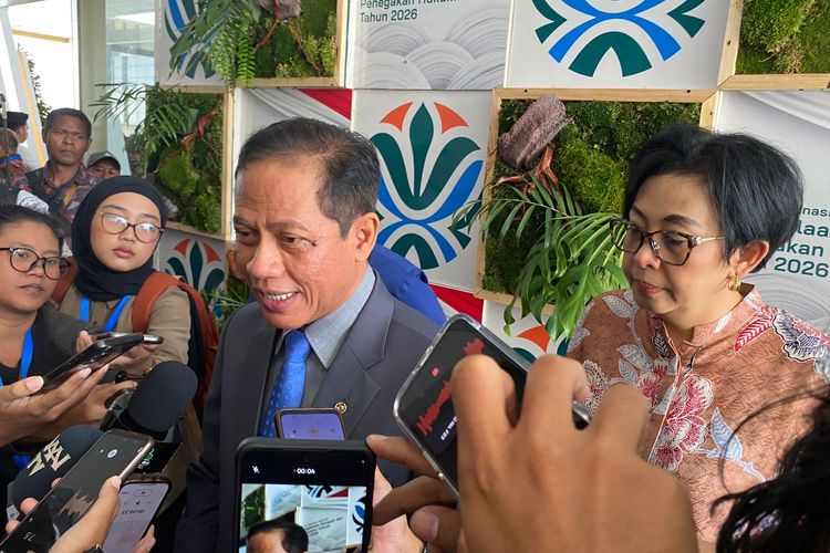 Menteri LH, Hanif Faisol Nurofiq menjelaskan pengelolaan sampah, Rabu (25/2/2026). 