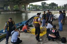 Mayat Pria Ditemukan Tersangkut Enceng Gondok di Sungai Kali Surabaya