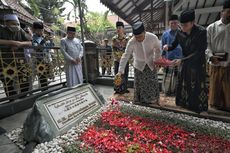 Anies Ziarah ke Makam Gus Dur dan Sowan ke Ibu Muhaimin