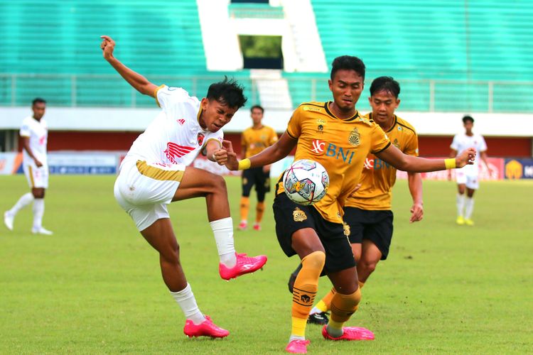Suasana pertandingan Bhayangkara FC vs PSM Makassar pada pekan ke-14 kompetisi Liga 1 2022-2023 di Stadion Maguwoharjo, Sleman, Senin (12/12/2022) sore WIB.